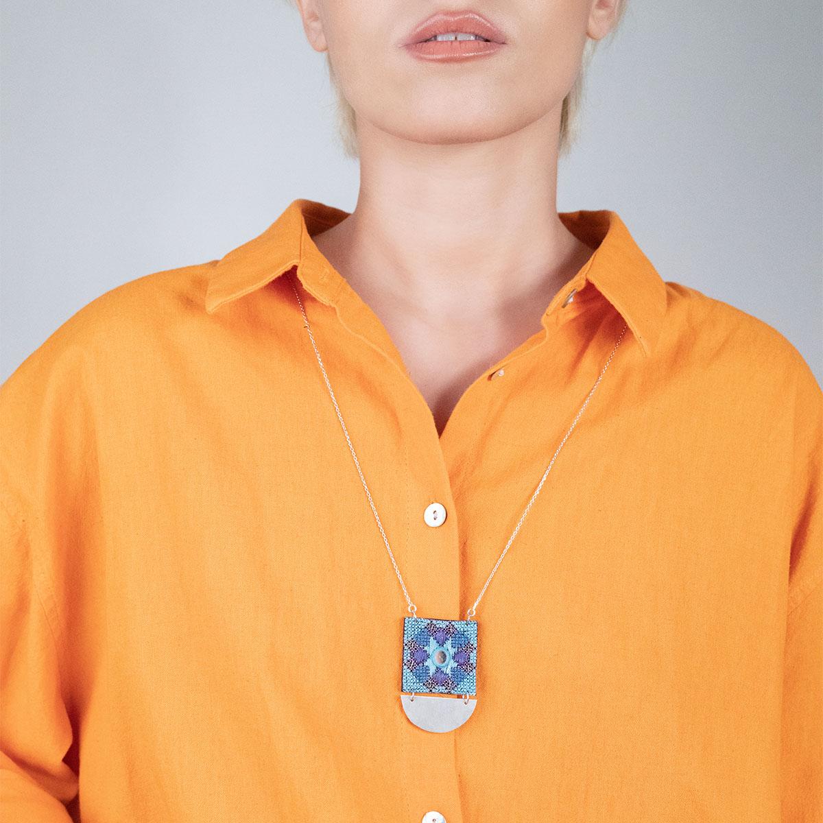 Hootak Hand-embroidered Silver Semicircle Necklace
